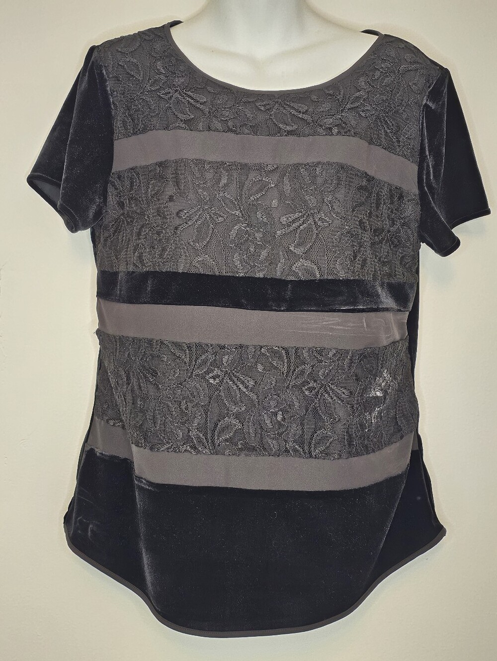 Sundance Black Velvet and Lace Stiped t-Shirt - Medium